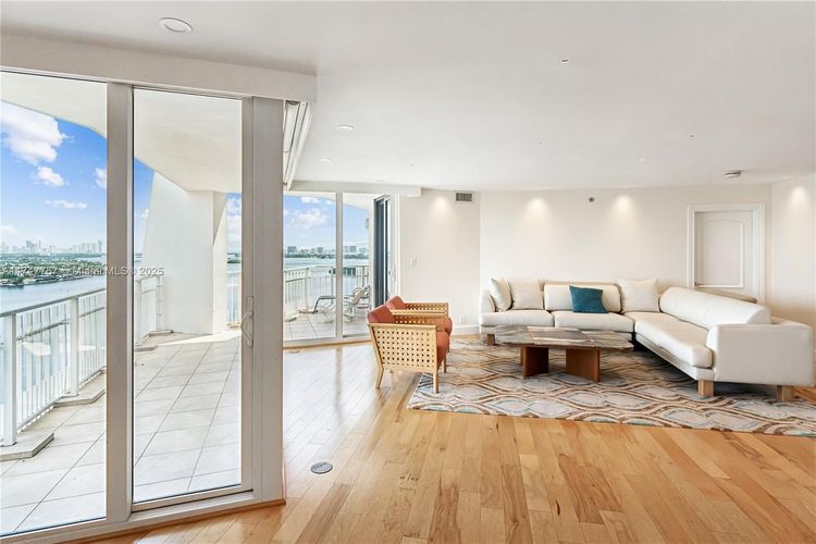 Towers of Quayside Condo #4 #TS3 image #7