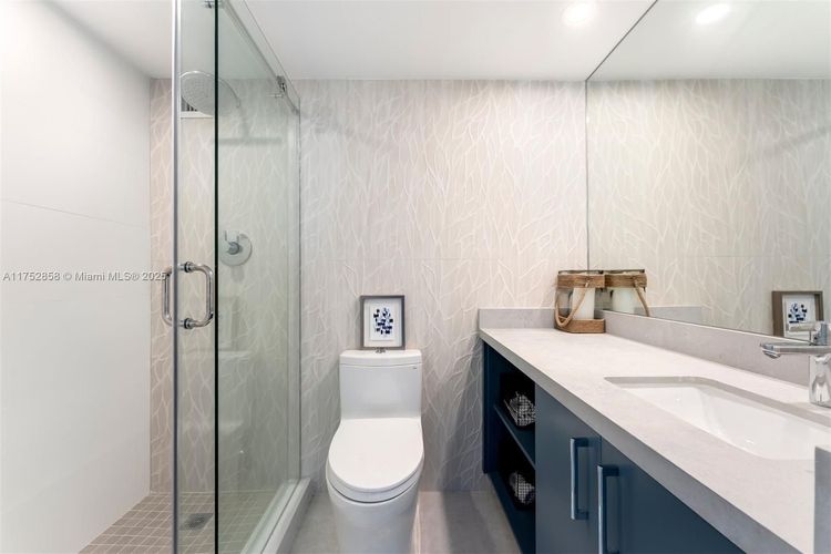 Carriage House #1220 image #10