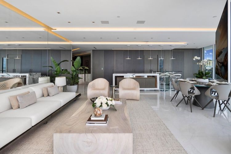 Continuum I South #606 image #8