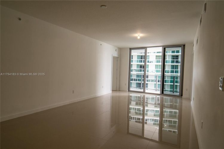 Aria on the Bay #1809 image #16