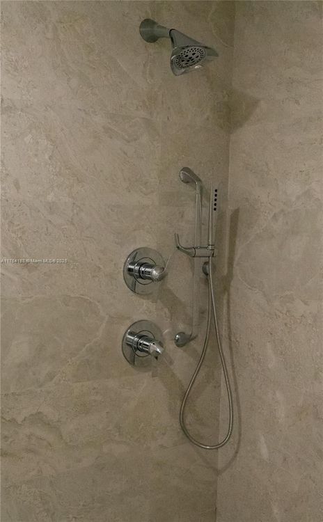 Aria on the Bay #1809 image #23