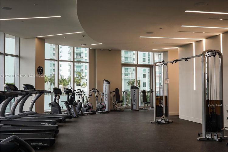 Aria on the Bay #1809 image #31