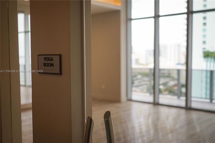 Aria on the Bay #1809 image #34