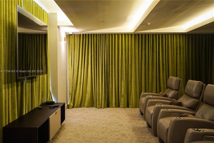 Aria on the Bay #1809 image #37