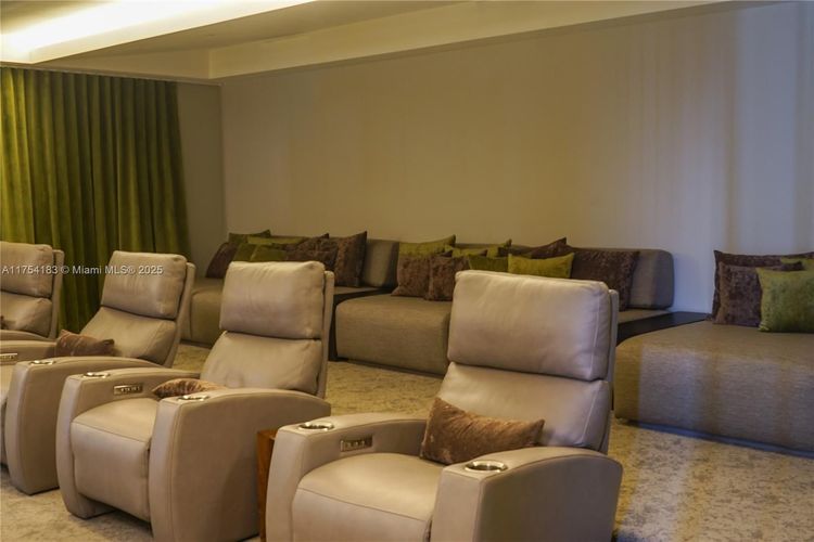 Aria on the Bay #1809 image #38