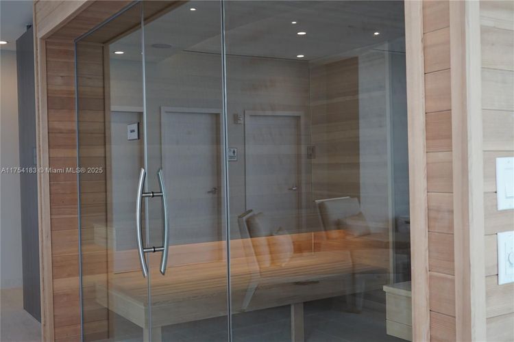 Aria on the Bay #1809 image #45