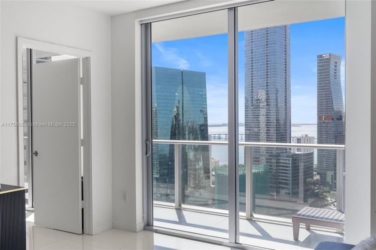 1100 Millecento #3303 image #6