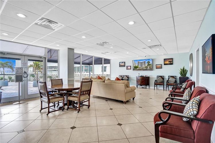 Royal Ambassador #402 image #23