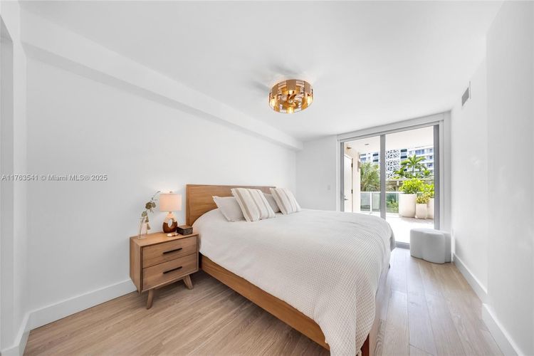 The Club at Bay Harbor #306 image #10