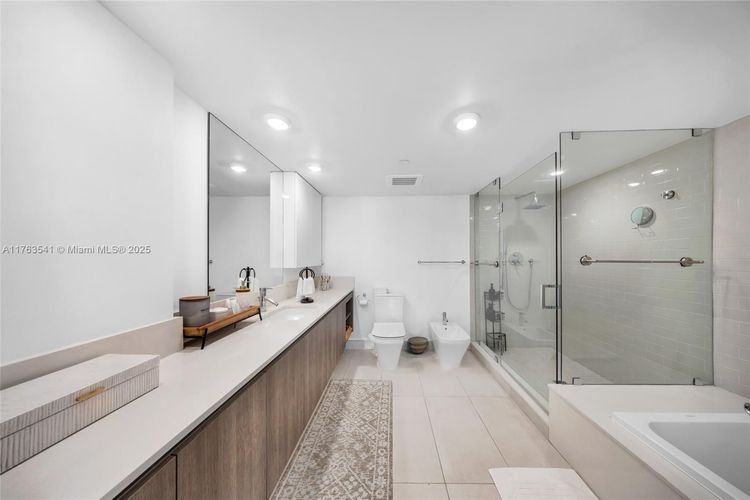 The Club at Bay Harbor #306 image #14