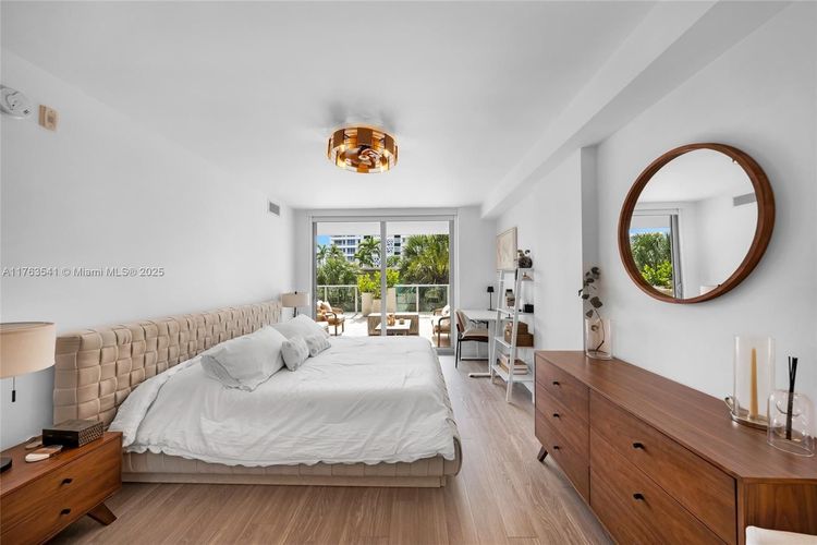 The Club at Bay Harbor #306 image #17