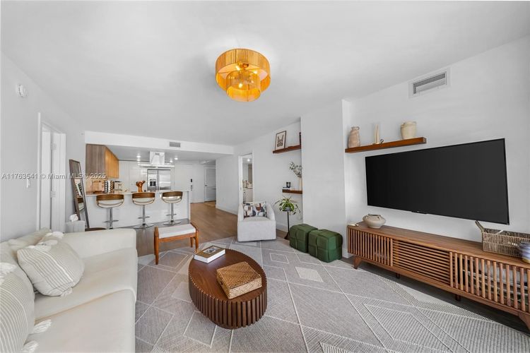 The Club at Bay Harbor #306 image #19