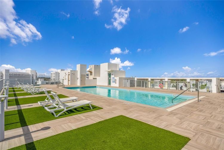 The Club at Bay Harbor #306 image #35