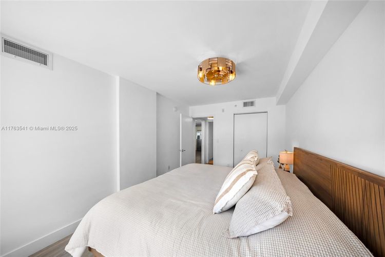 The Club at Bay Harbor #306 image #7