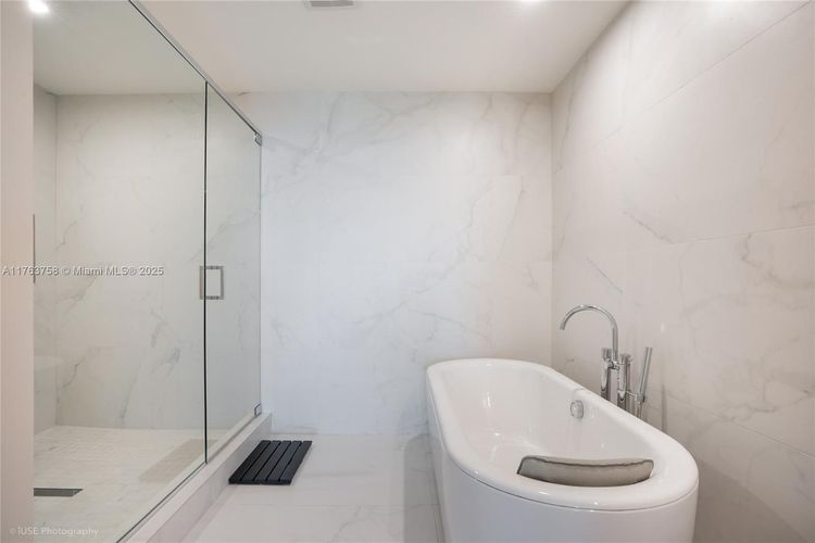 Sabbia Beach #402 image #21