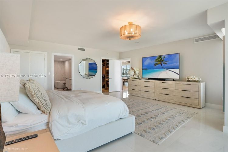 Sabbia Beach #402 image #25