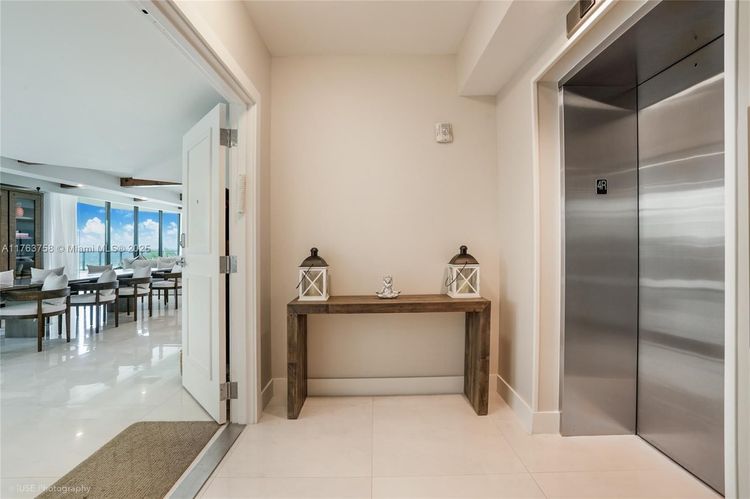 Sabbia Beach #402 image #31