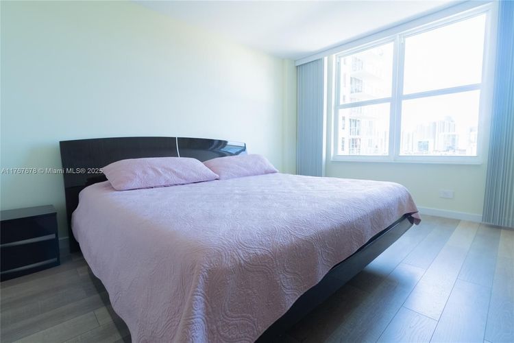 Winston Towers #1015 image #27