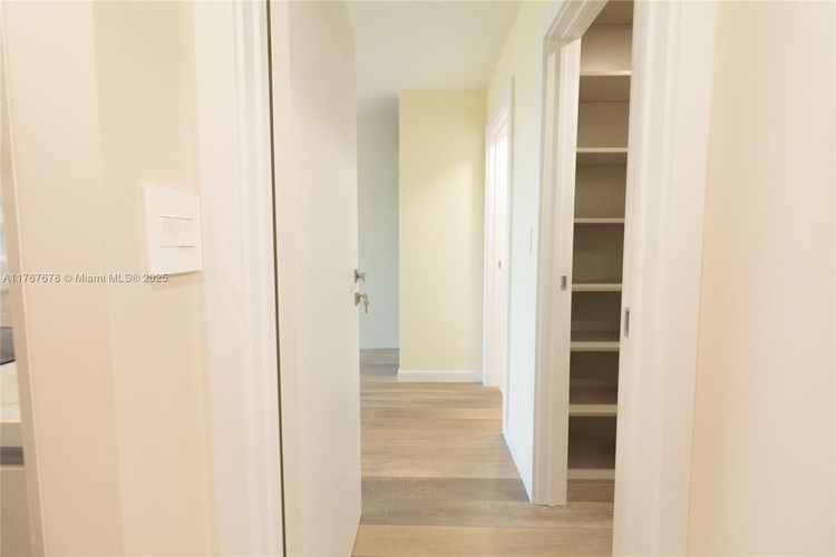 Winston Towers #1015 image #47