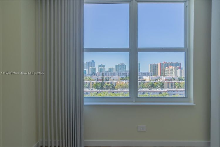 Winston Towers #1015 image #48