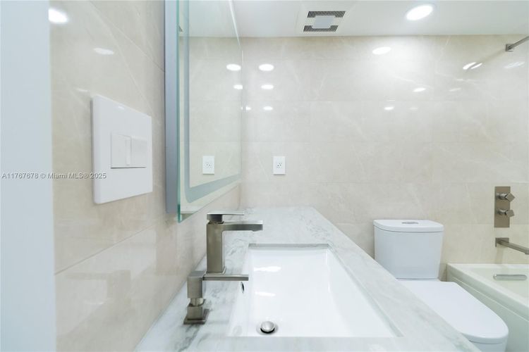 Winston Towers #1015 image #51