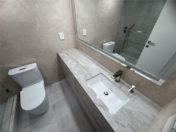 Winston Towers #1015 image #56