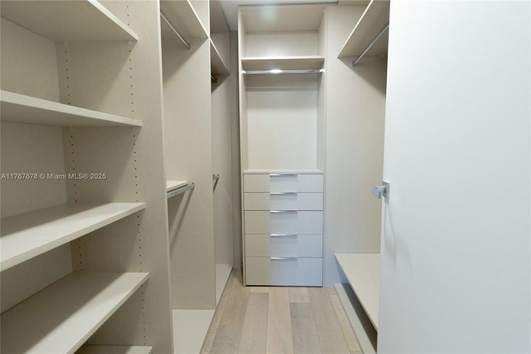 Winston Towers #1015 image #59