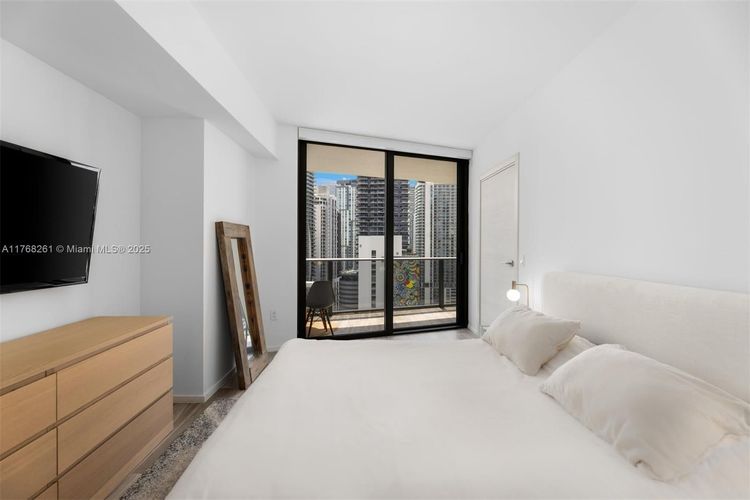 SLS Lux Brickell #2102 image #10