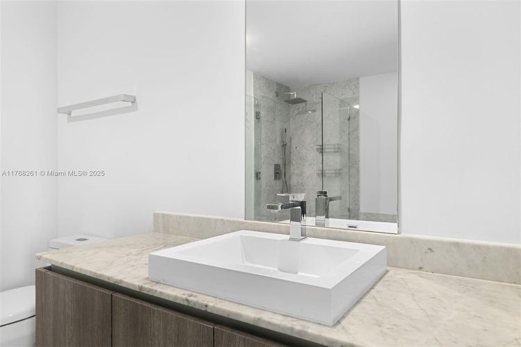 SLS Lux Brickell #2102 image #16