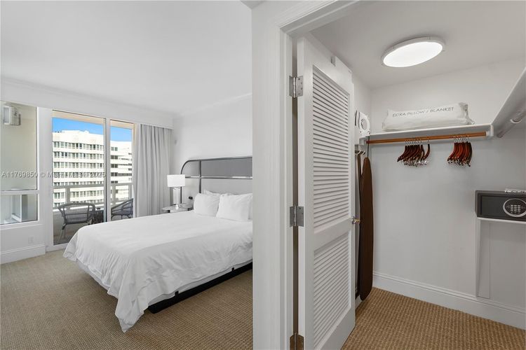 Fontainebleau II Tresor #1015 image #22