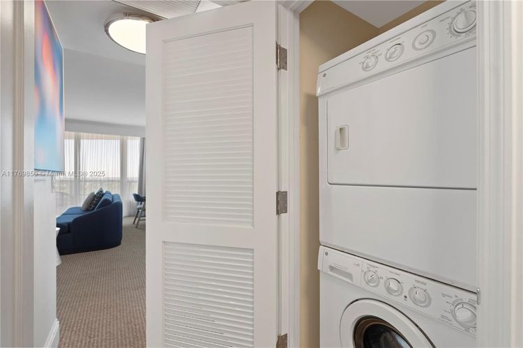 Fontainebleau II Tresor #1015 image #27