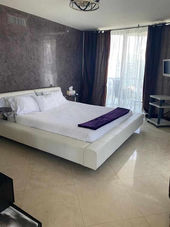 La Perla #1607 image #12