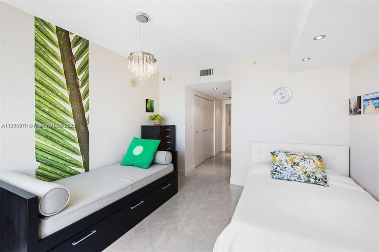 La Perla #1607 image #16