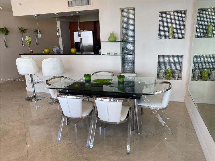 La Perla #1607 image #8