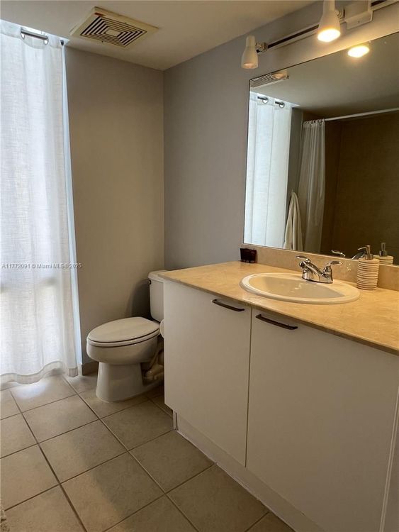 La Perla #1202 image #23