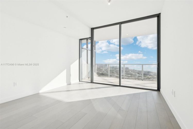 Five Park #4201/05 image #22