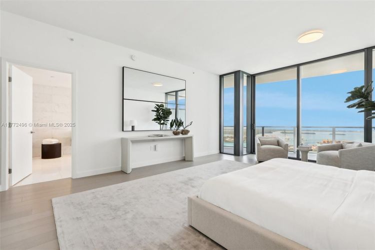 Five Park #4201/05 image #42