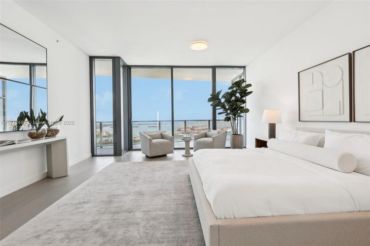 Five Park #4201/05 image #43