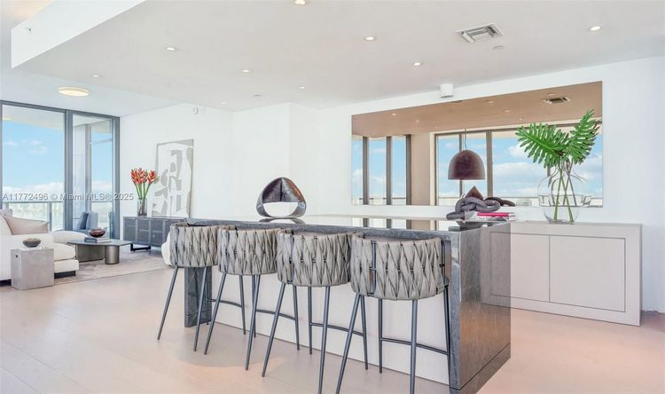 Five Park #4201/05 image #7