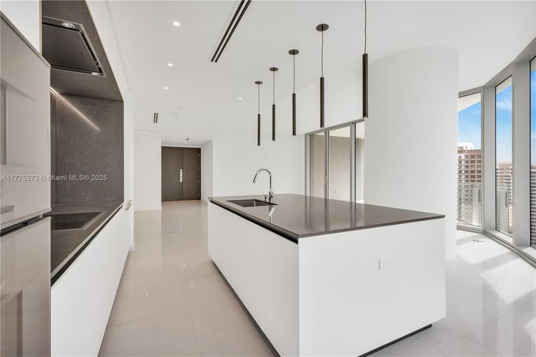 Aston Martin Residences #2907 image #13
