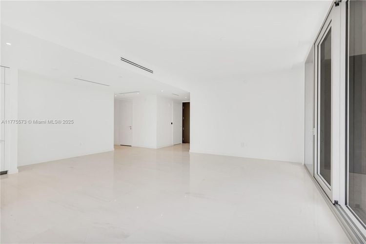 Aston Martin Residences #2907 image #14