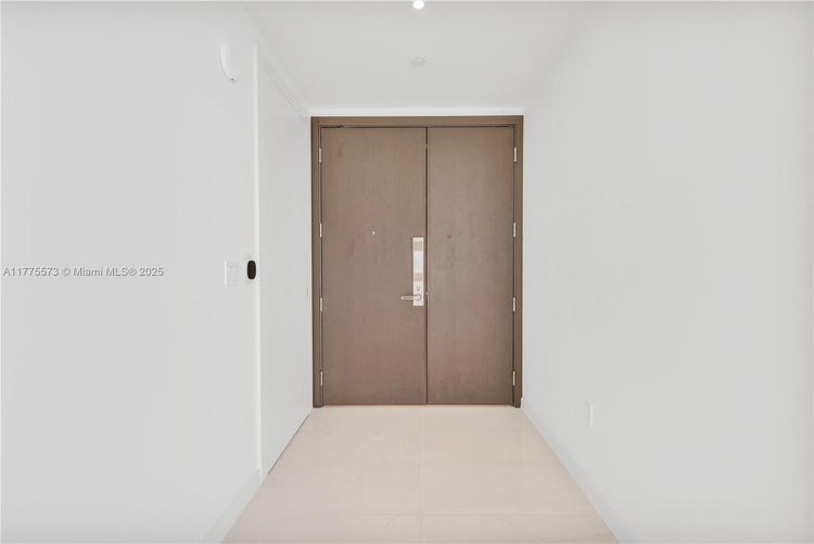 Aston Martin Residences #2907 image #15