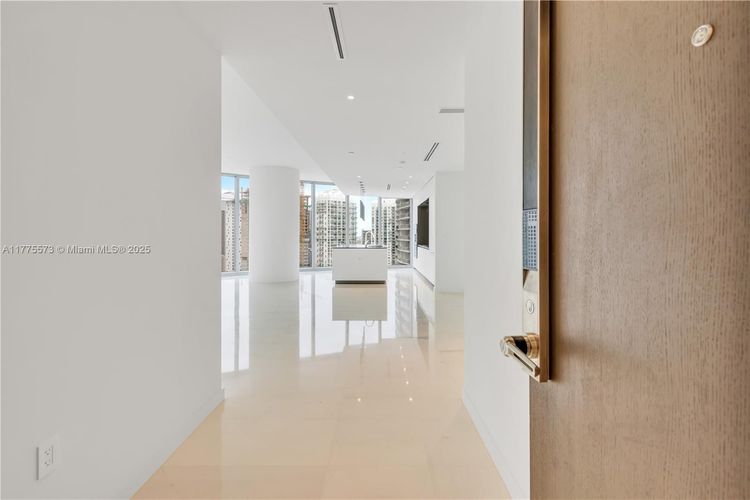 Aston Martin Residences #2907 image #17