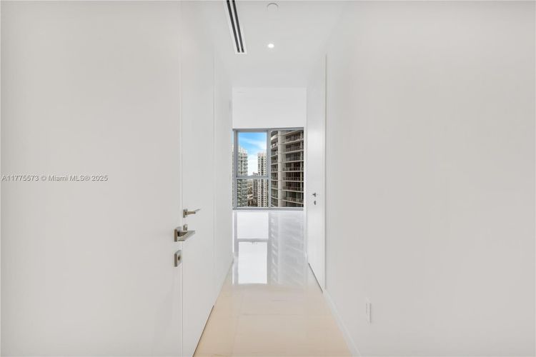 Aston Martin Residences #2907 image #19