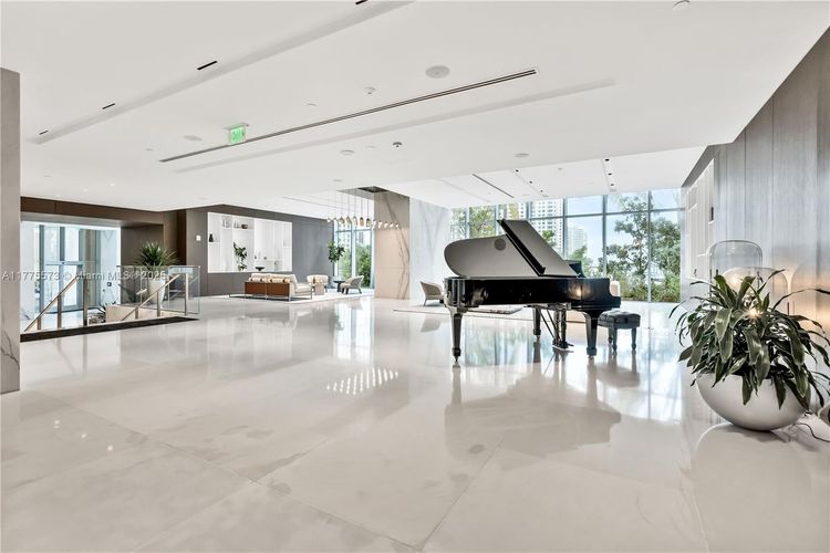 Aston Martin Residences #2907 image #32