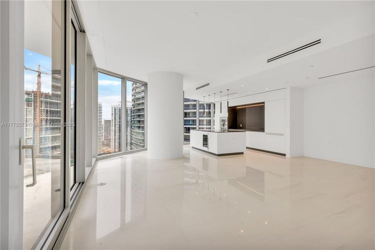 Aston Martin Residences #2907 image #8