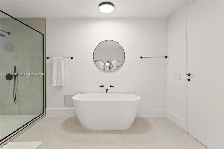 160 Marina Bay #403 image #19