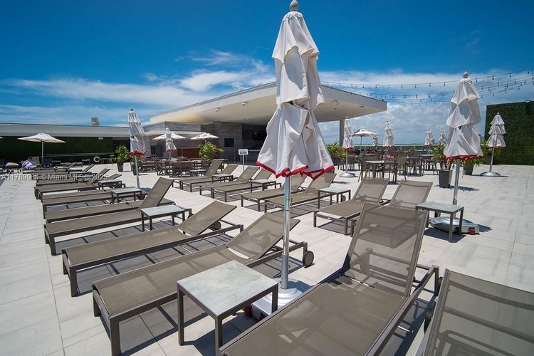 Costa Hollywood #S323 image #12