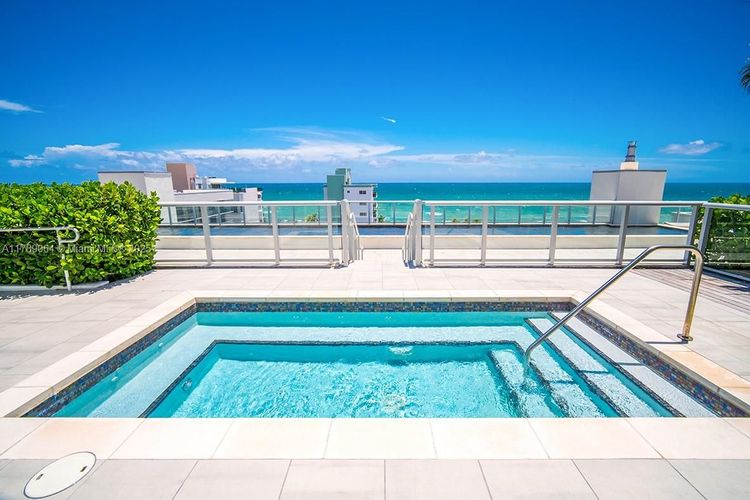 Costa Hollywood #S323 image #17