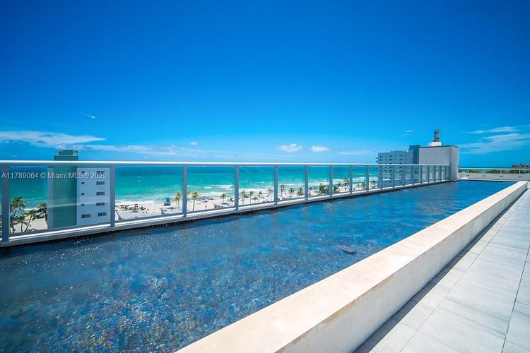 Costa Hollywood #S323 image #18